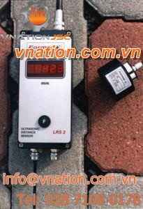ultrasonic distance sensor / with digital display / programmable
