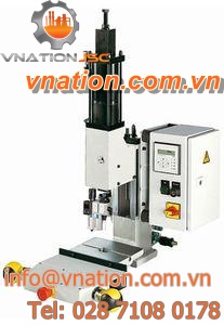 pneumatic press / direct-acting