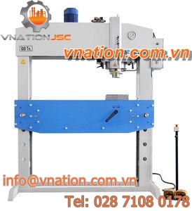 hydraulic press / deep drawing