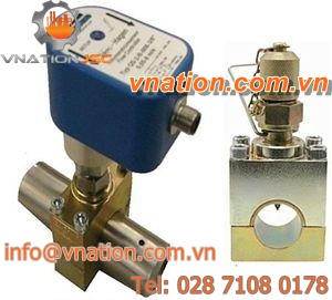 thermal flow sensor / for hydraulic fluid / insertion
