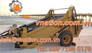 beach cleaning tractor / diesel / 4-wheel