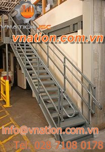 metal staircase / straight