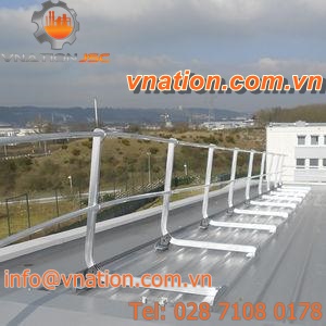 railing / on steel deck