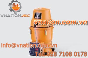vacuum dosing feeder / vertical / rotary / for powders