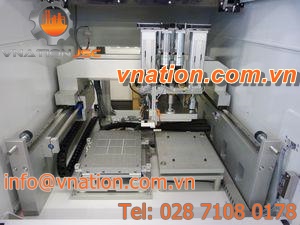 automatic assembly machine / for industrial applications / flexible