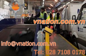 belt conveyor / baggage / horizontal / unloading