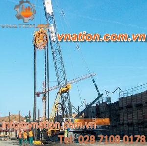 crawler crane / boom / construction / hydraulic