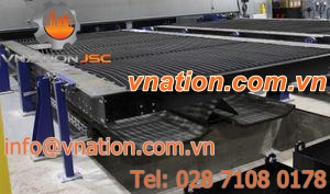 small part conveyor / vibrating / horizontal / transport