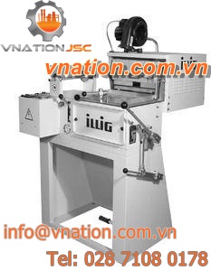 roll-fed thermoforming machine / for packaging / automatic / vacuum
