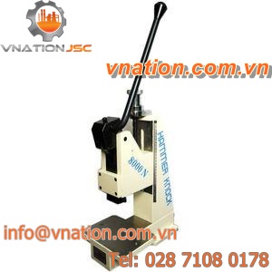 manual press / compression / toggle