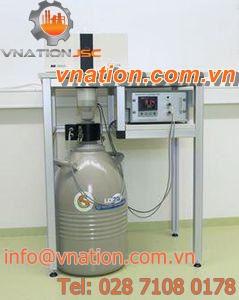 temperature regulator with LCD display