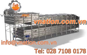 belt conveyor / enclosed / horizontal / draining