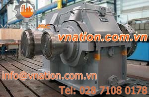 cylindrical gear / helical-toothed / shaft / shaft