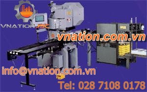 automatic punching machine / for plastic cards