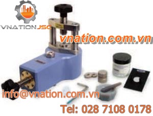 laboratory pellet press