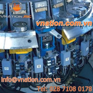 rotary press / hydraulic / for friction lining / for production