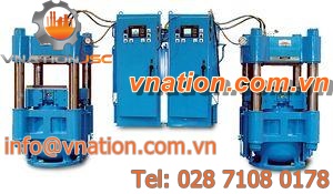 hydraulic press / compression / column type