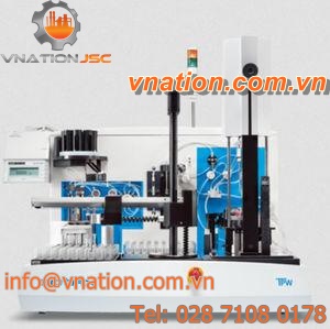 extraction workstation