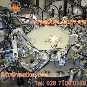 automatic assembly machine / for industrial applications / rotating table