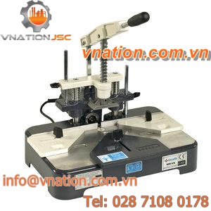 manual assembly machine / for wood