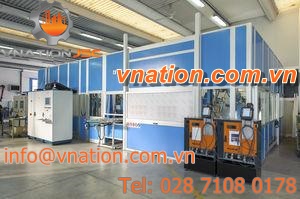 grinding machine with moving table