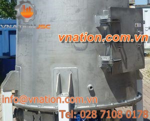 silo with extractor