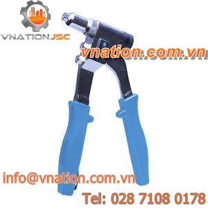manually-controlled riveting tool / for blind rivets