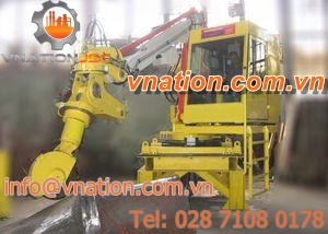 manipulator with gripping tool / for grinding / power