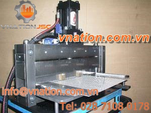 hydraulic shear / for sheet metal