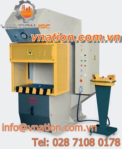 hydraulic press / forming / C-frame