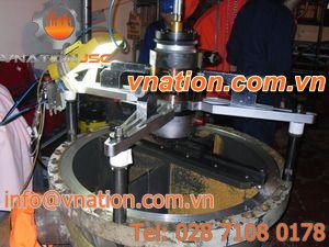 universal turning machine / 2-axis / mobile / for valves and flanges
