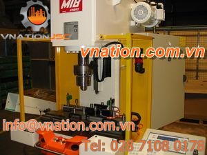 hydraulic press / joining