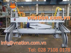horizontal lifting clamp / billet