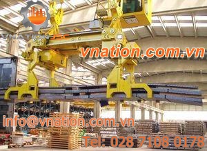 sheet metal lifting device / telescopic arm / with gripping tool