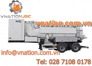 suction self-propelled trailer / 2-axle