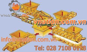 double augers feeding unit / self-cleaning / hydraulic drive