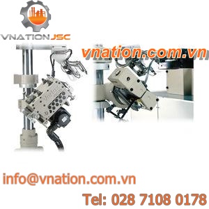 servo-driven feeder / for presses