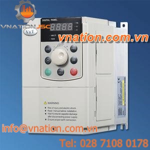AC frequency inverter / three-phase / vector control / with housing