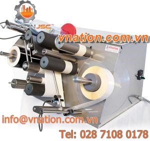 semi-automatic labelling machine