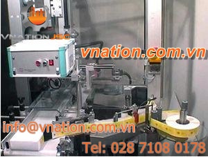 automatic labeler / side / for self-adhesive labels / in-line