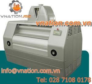roller mill / waste / horizontal / dry milling