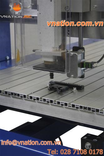 electric press / for threaded inserts