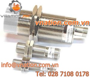 inductive proximity sensor / cylindrical / IP67