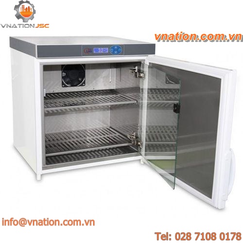 bench-top refrigerator / laboratory