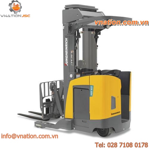 electric reach truck / side-facing seated position / narrow-aisle / handling