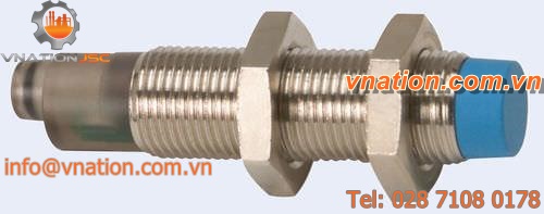 inductive proximity sensor / cylindrical / digital / IP67