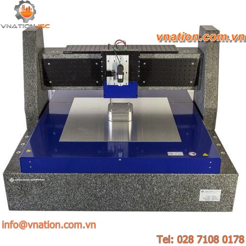 XY nanopositioner / with integrated position sensor