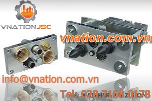 automatic multi coupling / with docking system