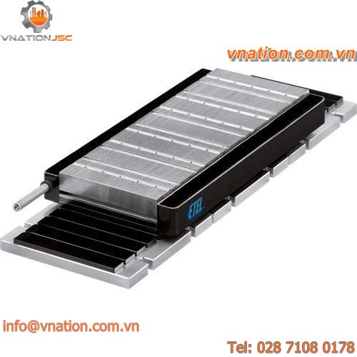 DC linear motor / iron-core