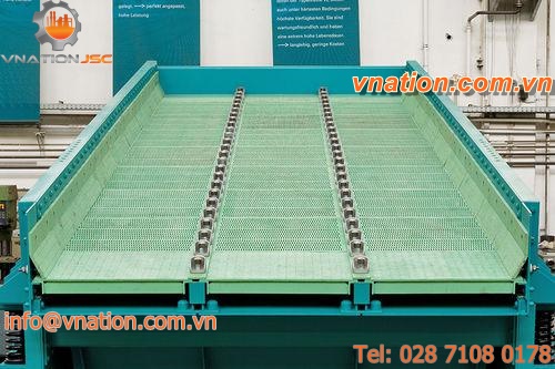 linear vibrating screener / for pellets